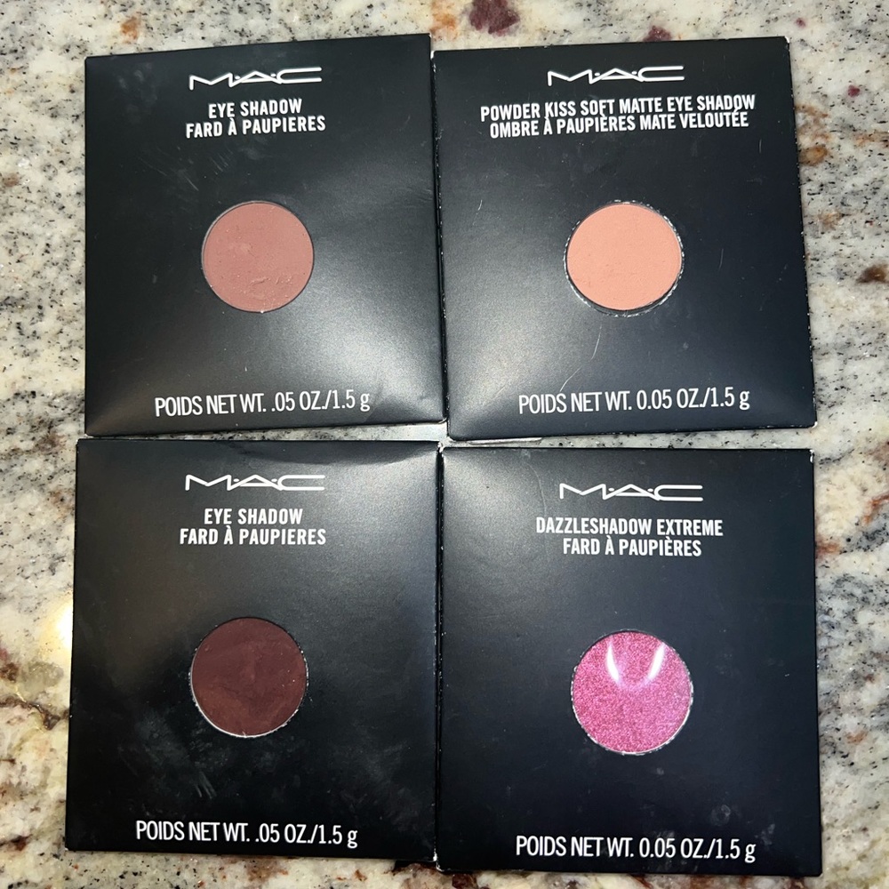 Mac single eyeshadows - Picture 1 of 2